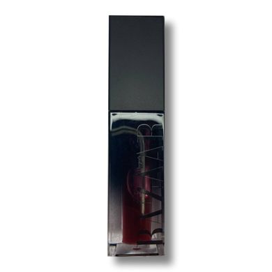 Bazaar Shine Touch Lip Oil Bordeaux Petal 302